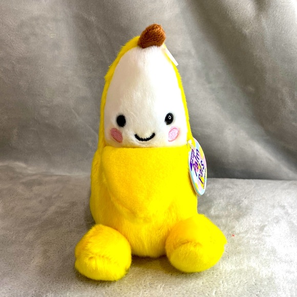 Aurora Other - Gwen Banana 🍌 Palm Pals NWT 5”